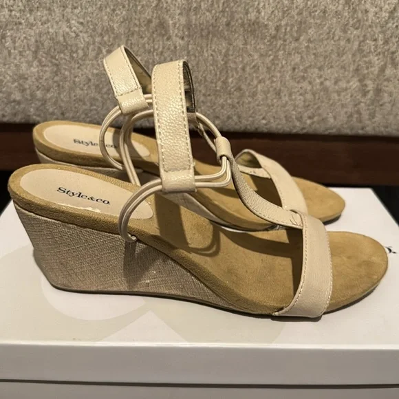 Style & Co. Cream Wedges - Picture 3 of 7